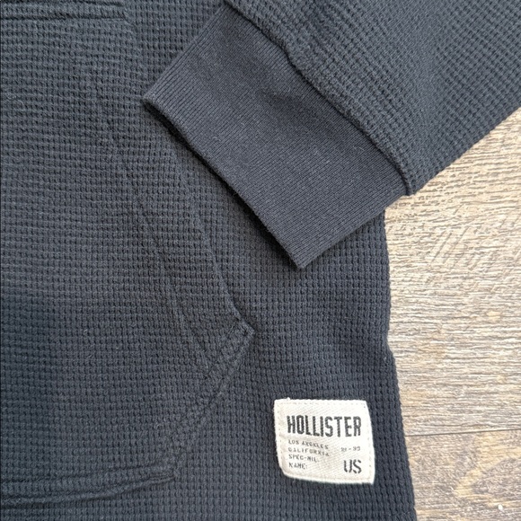 Hollister Men's Dark Navy Blue Waffle Hoodie - Picture 3 of 4